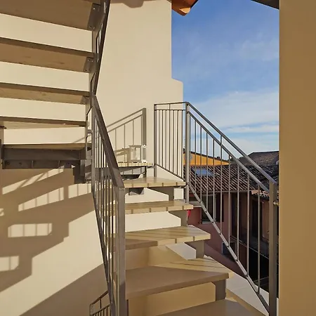 Bougainville Apartment